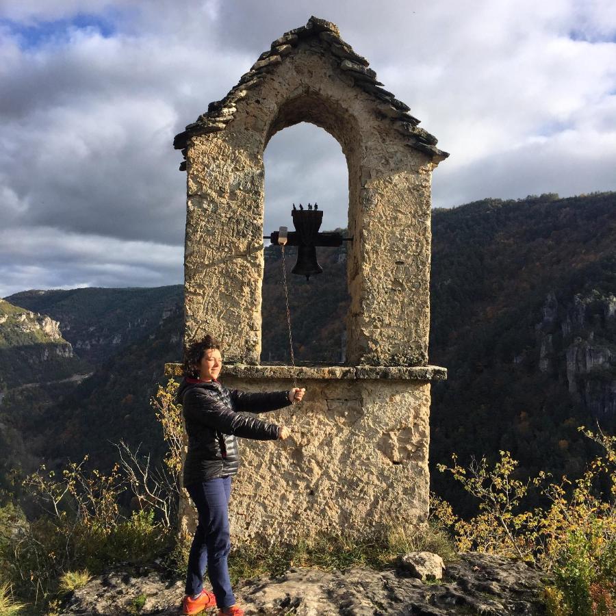 Gîte La Cerise Qui Rit La Cresse Exterior foto