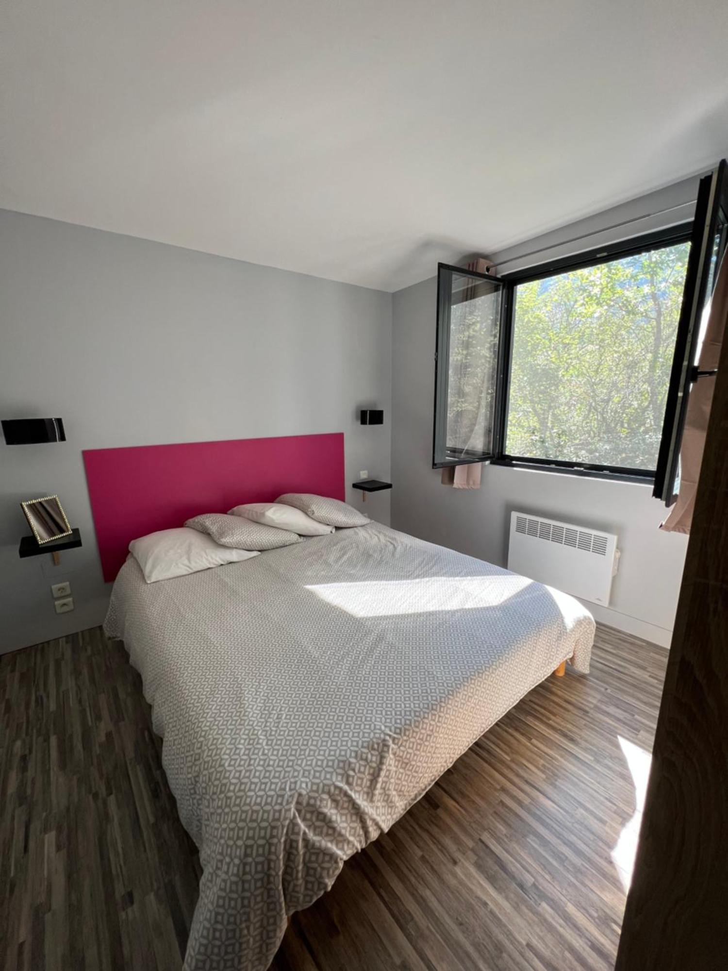Gîte La Cerise Qui Rit La Cresse Exterior foto